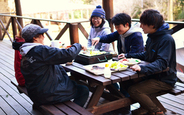 「滝沢ハム」のお肉や地元の野菜でＢＢＱ！！みんなで楽しもう♪　in『フォレスト・アドベンチャー　おおひら』（画像はイメージ）